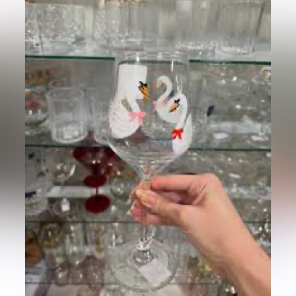 New T.J.Maxx Swan Wine Glass with Pink and Red Accents - Hand-painted
